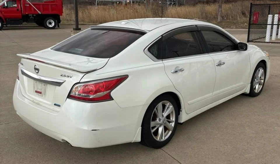 2014 Nissan Altima 5th Gen - Image 4 of 5
