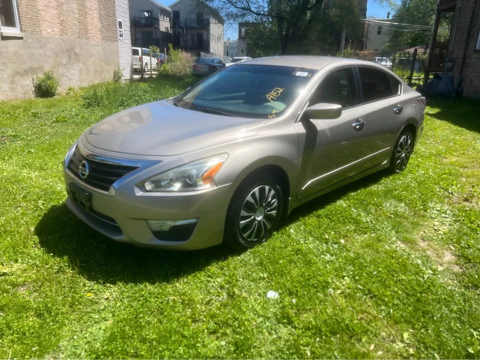 2014 Nissan Altima 5th Gen - Image 2 of 12