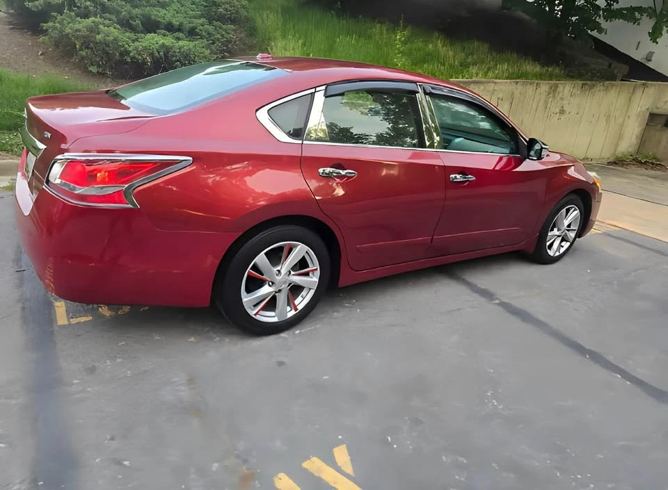 2014 Nissan Altima 5th Gen - Image 2 of 11