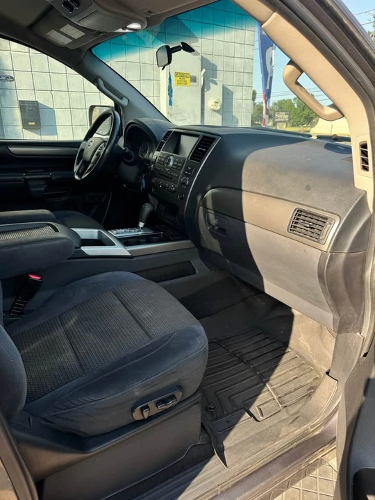 2014 Nissan Armada - Image 6 of 13