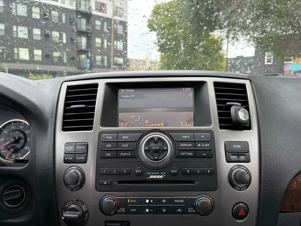 2014 Nissan Armada - Image 17 of 20