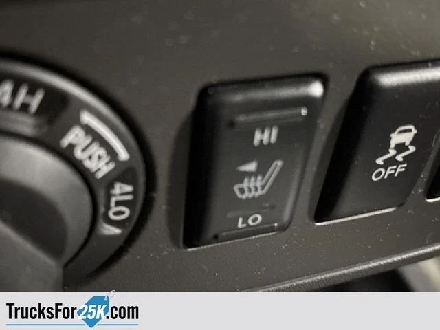 2014 Nissan Frontier 2nd Gen - Image 9 of 20