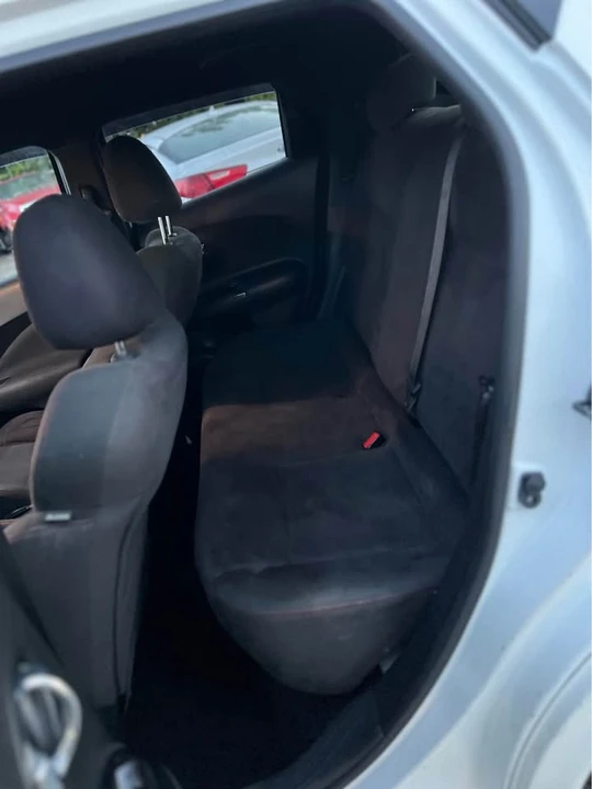 2014 Nissan Juke - Image 8 of 16