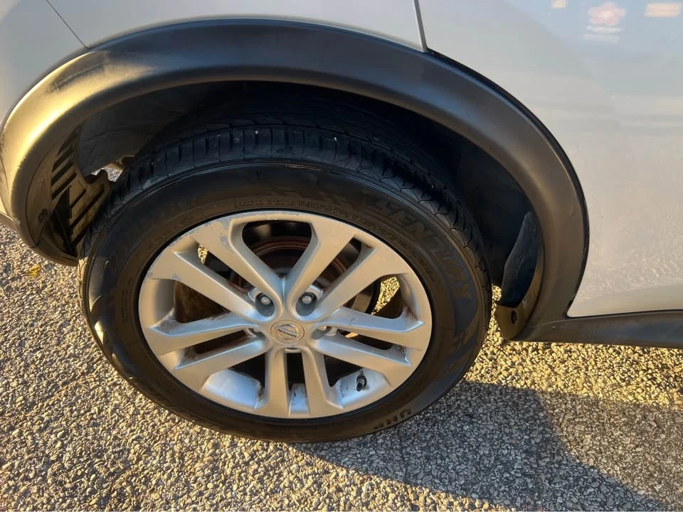 2014 Nissan Juke - Image 9 of 17