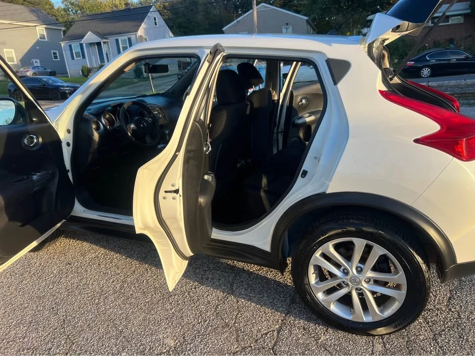 2014 Nissan Juke - Image 16 of 17