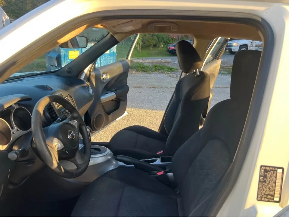 2014 Nissan Juke - Image 11 of 17