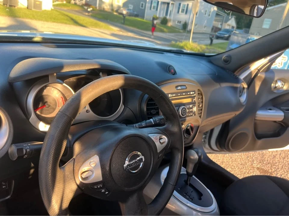 2014 Nissan Juke - Image 13 of 17