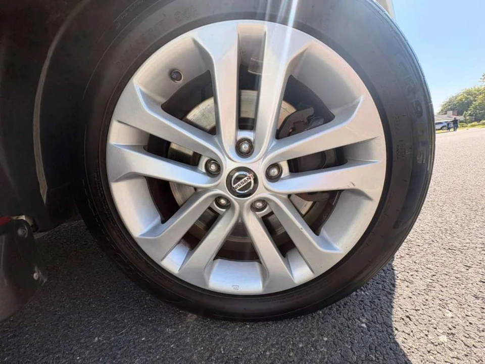 2014 Nissan Juke - Image 11 of 22