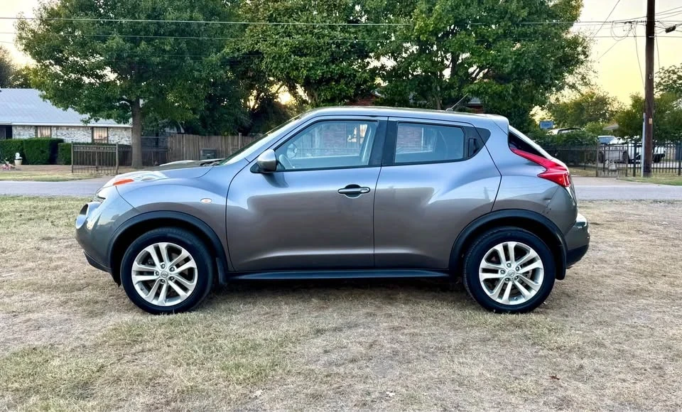 2014 Nissan Juke - Image 2 of 13