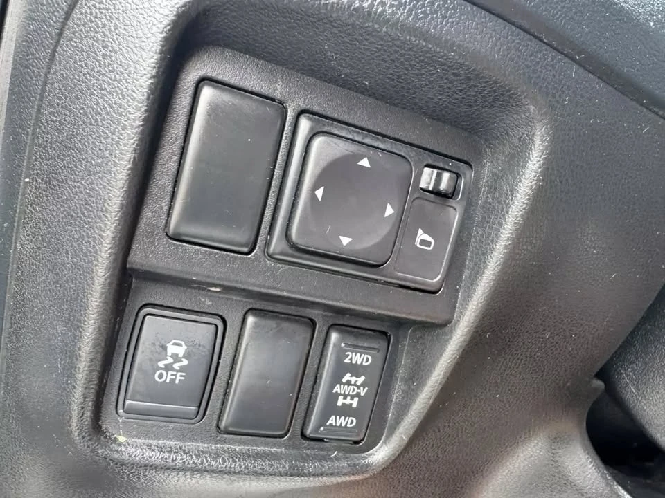 2014 Nissan Juke - Image 12 of 15