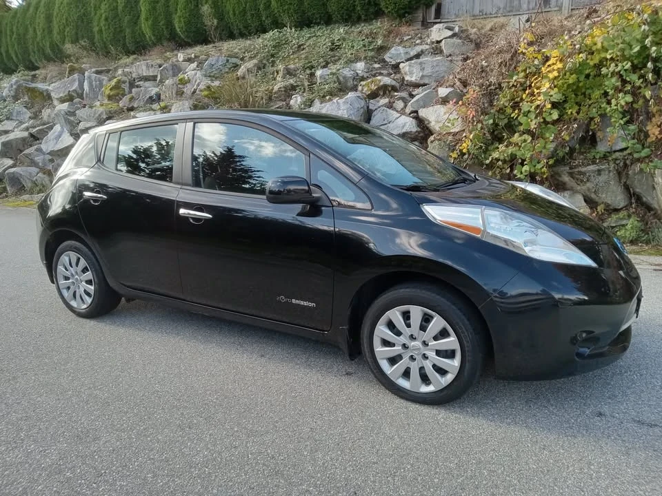 2014 Nissan Leaf - Image 2 of 18