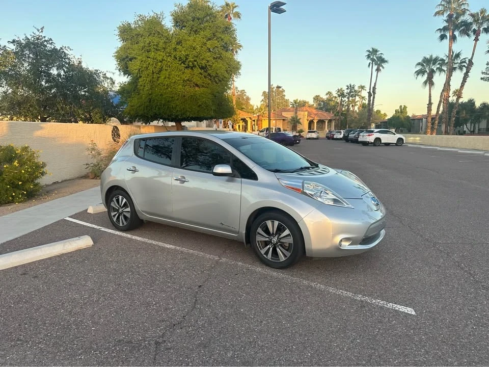 2014 Nissan Leaf - Image 2 of 6