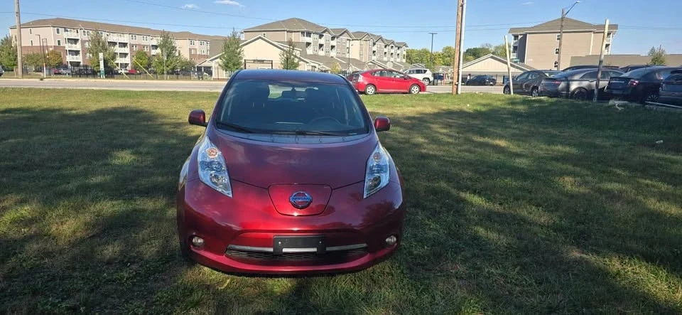 2014 Nissan Leaf - Image 2 of 12