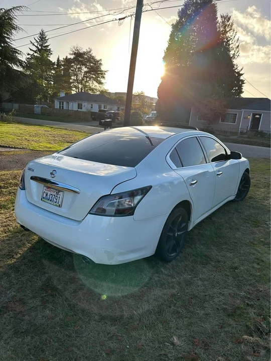 2014 Nissan Maxima 7th Gen - Image 4 of 7