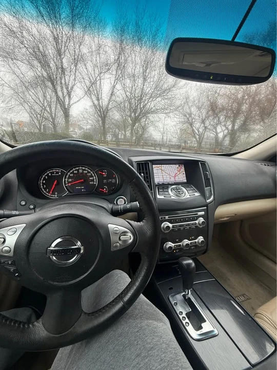 2014 Nissan Maxima 7th Gen - Image 9 of 10