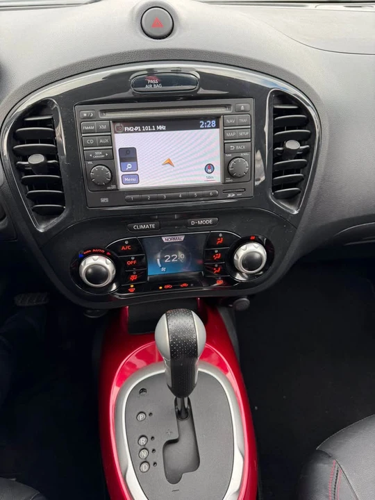 2014 Nissan Juke - Image 15 of 18