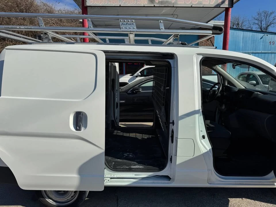 2014 Nissan NV - Image 14 of 20