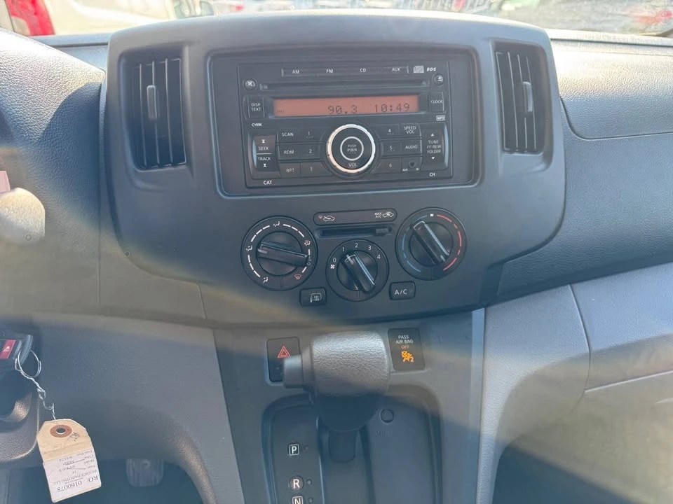 2014 Nissan NV - Image 8 of 20