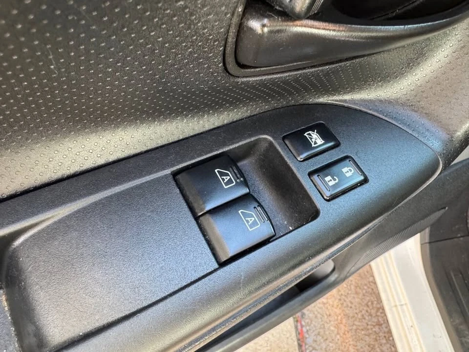 2014 Nissan NV - Image 5 of 20