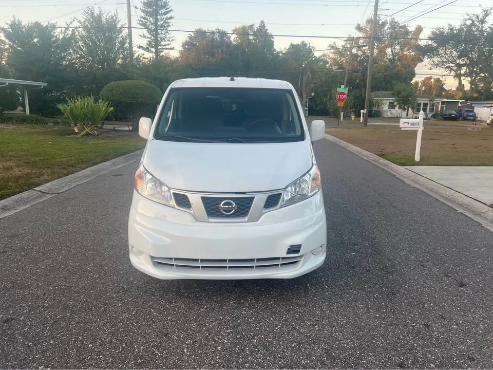 2014 Nissan NV - Image 3 of 8