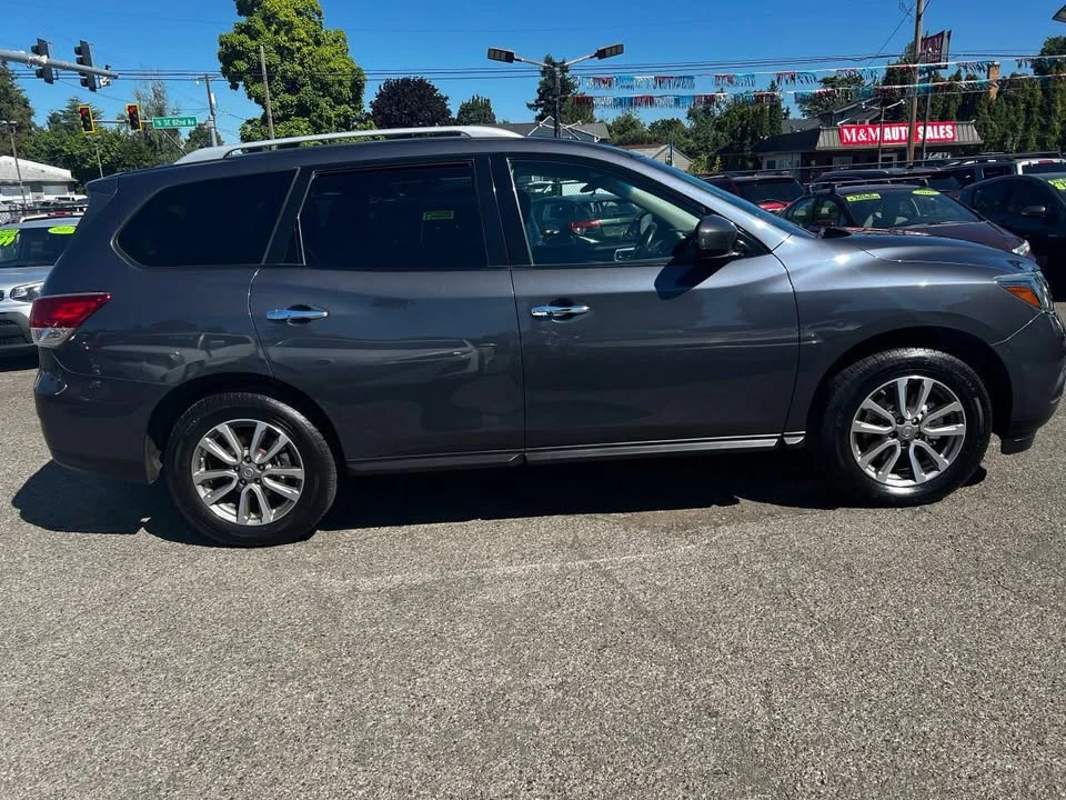 2014 Nissan Pathfinder 4th Gen - Image 9 of 14