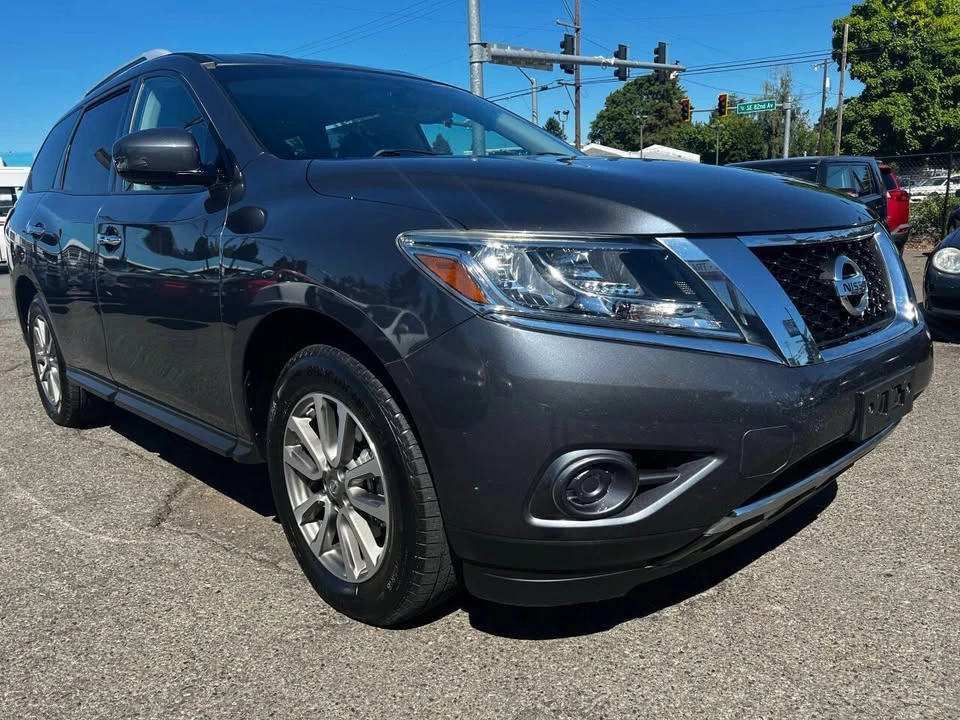2014 Nissan Pathfinder 4th Gen - Image 11 of 14