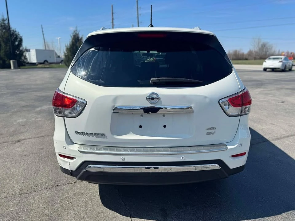 2014 Nissan Pathfinder 4th Gen - Image 7 of 17