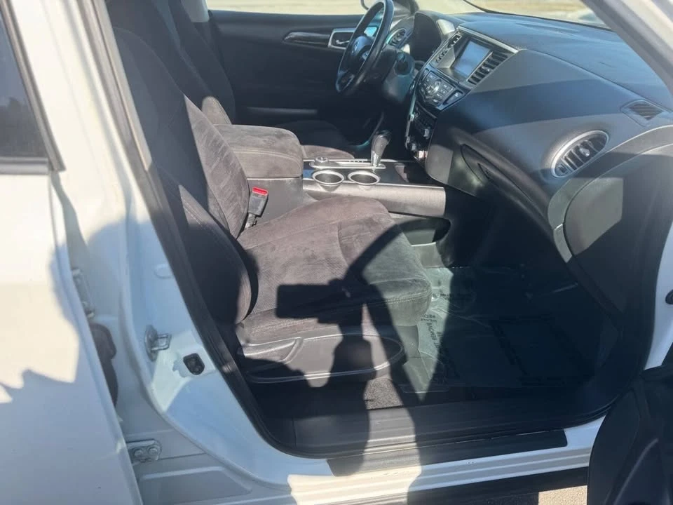 2014 Nissan Pathfinder 4th Gen - Image 13 of 17