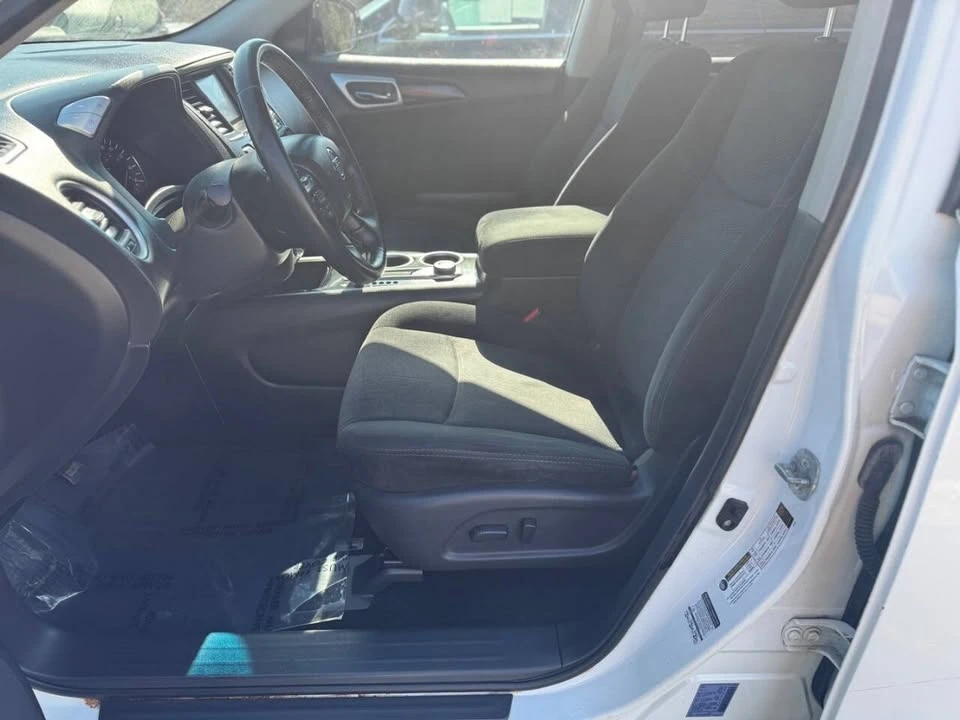 2014 Nissan Pathfinder 4th Gen - Image 9 of 17
