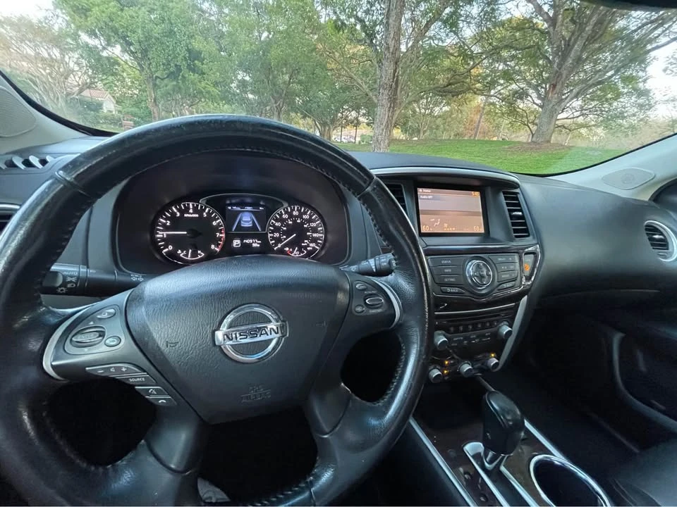 2014 Nissan Pathfinder 4th Gen - Image 13 of 20