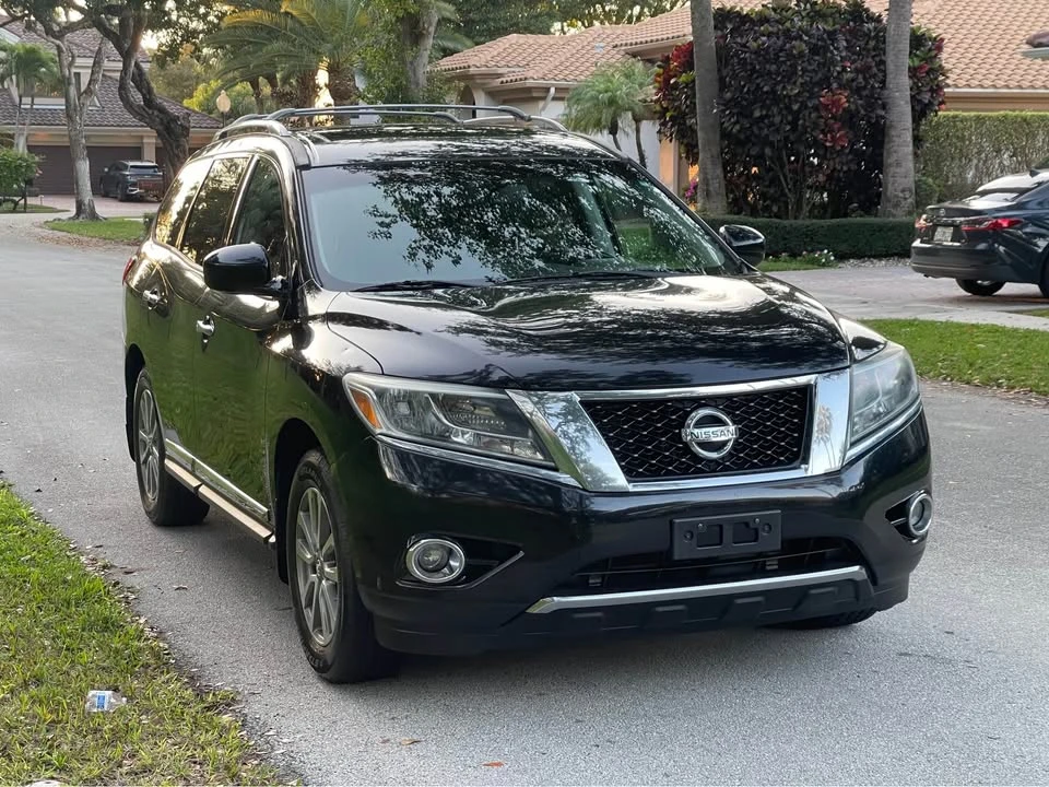 2014 Nissan Pathfinder 4th Gen - Image 3 of 20