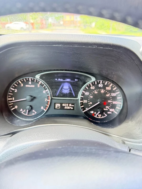 2014 Nissan Pathfinder 4th Gen - Image 10 of 14