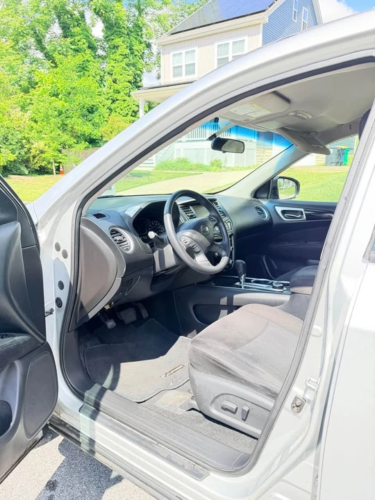 2014 Nissan Pathfinder 4th Gen - Image 8 of 14