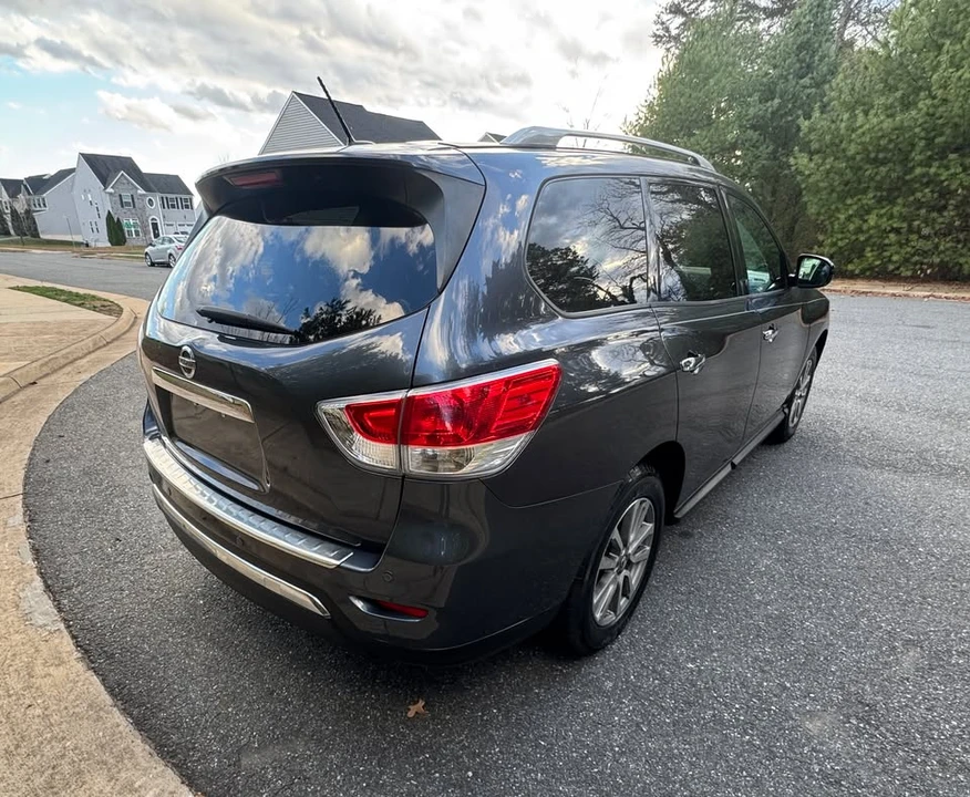 2014 Nissan Pathfinder 4th Gen - Image 4 of 17