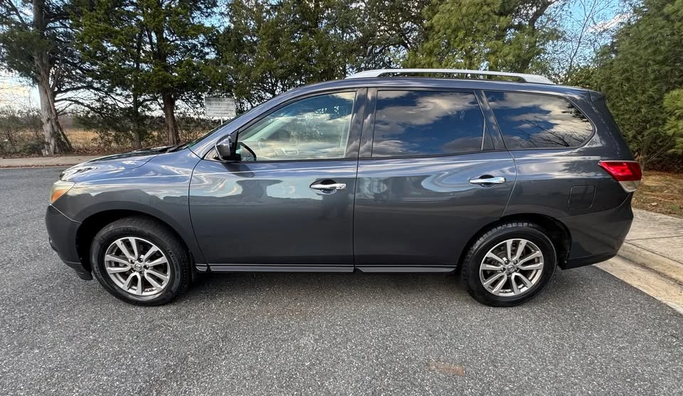 2014 Nissan Pathfinder 4th Gen - Image 7 of 17