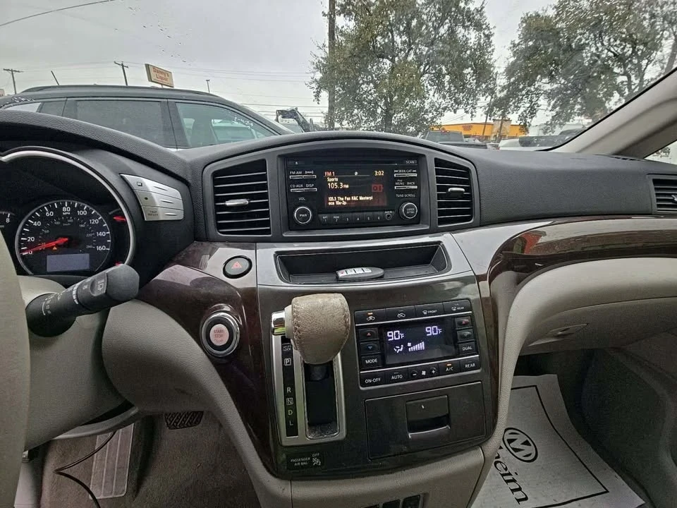 2014 Nissan Quest - Image 2 of 10