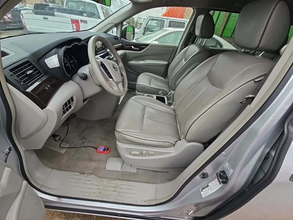 2014 Nissan Quest - Image 6 of 10