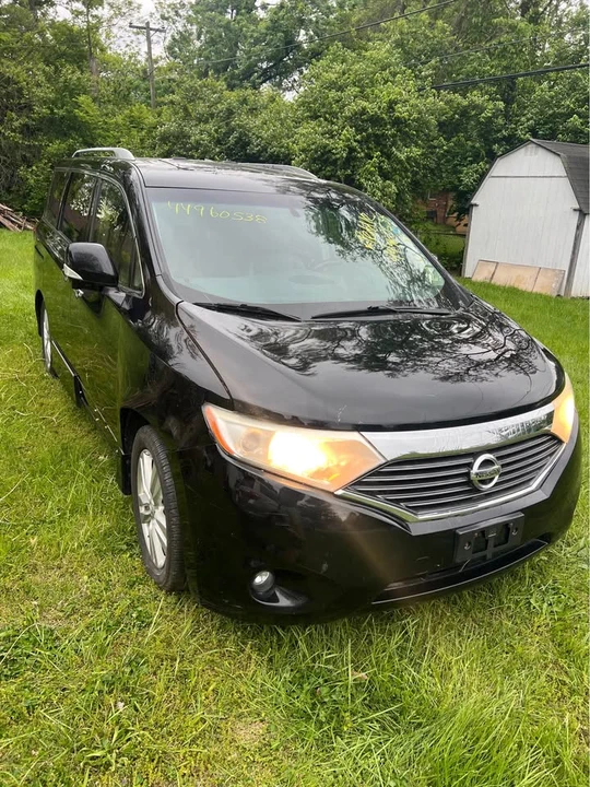 2014 Nissan Quest - Image 2 of 7