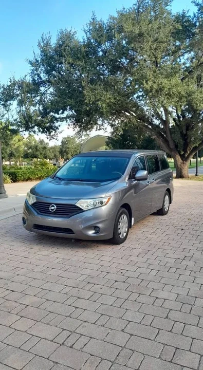 2014 Nissan Quest - Image 3 of 12