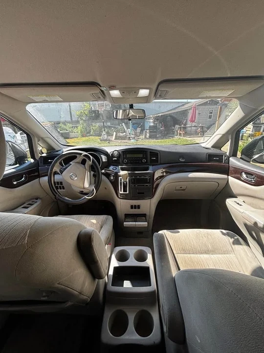 2014 Nissan Quest - Image 3 of 3