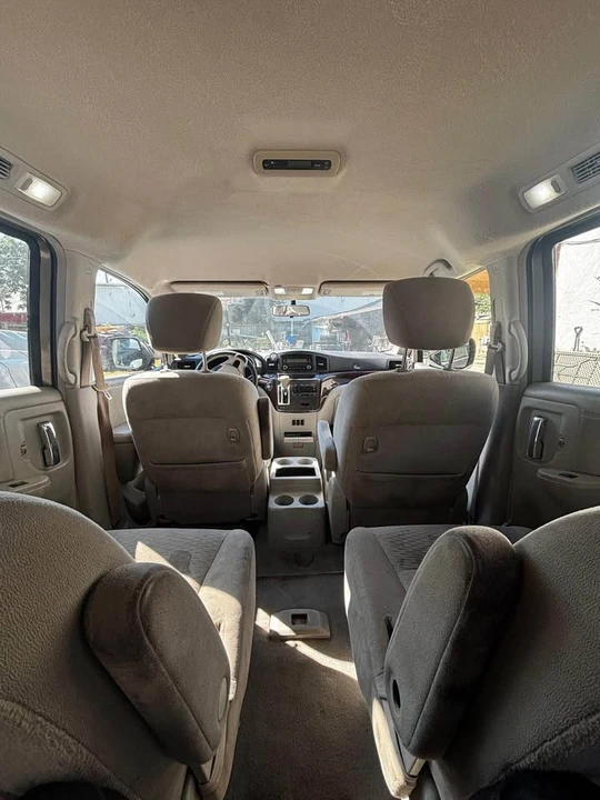 2014 Nissan Quest - Image 7 of 9
