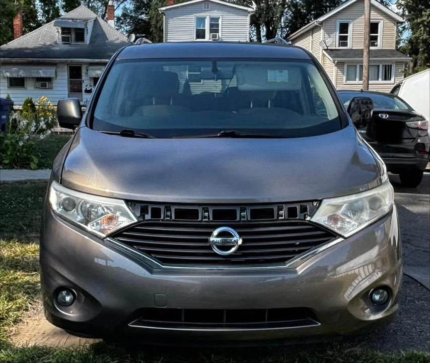 2014 Nissan Quest - Image 2 of 9