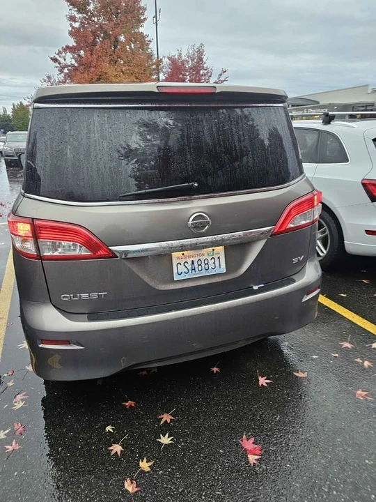 2014 Nissan Quest - Image 2 of 6