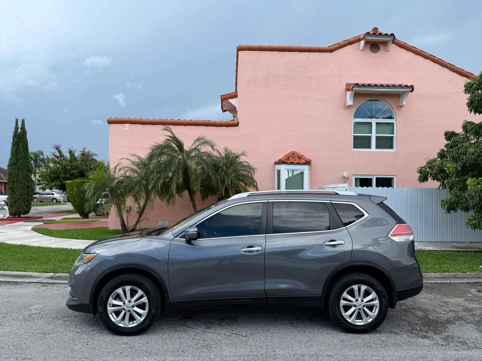 2014 Nissan Rogue - Image 4 of 14