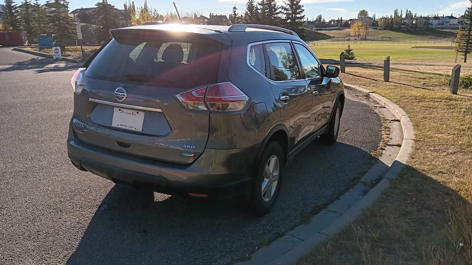 2014 Nissan Rogue - Image 3 of 8