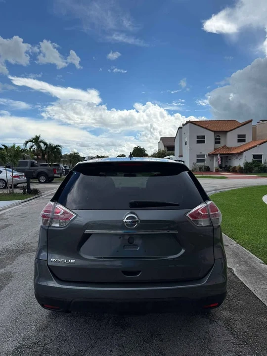 2014 Nissan Rogue - Image 13 of 14