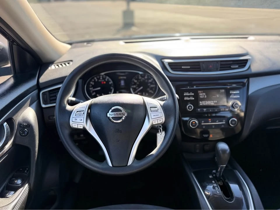 2014 Nissan Rogue - Image 11 of 14