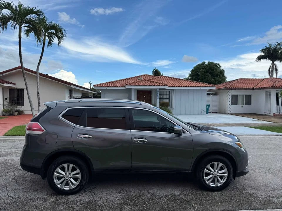 2014 Nissan Rogue - Image 3 of 14