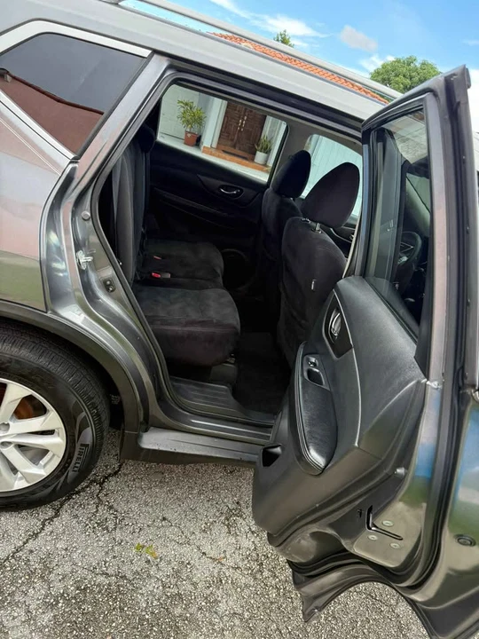2014 Nissan Rogue - Image 7 of 14