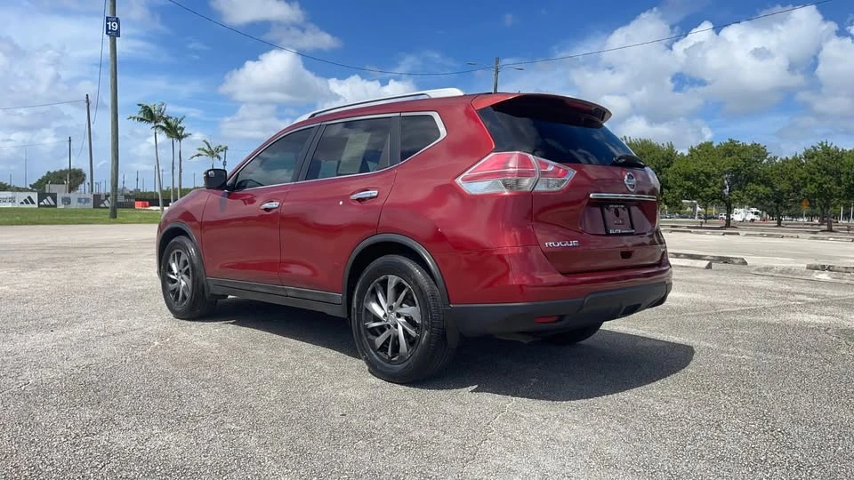 2014 Nissan Rogue - Image 9 of 20